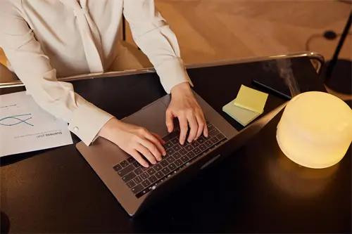 哪个教育机构培训前端好