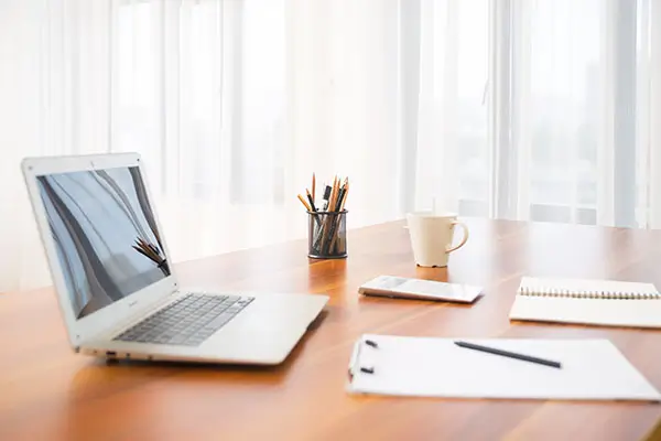 川端康成的《秋雨》到底在讲什么,别府律子穿和服到底在暗示什么? ...